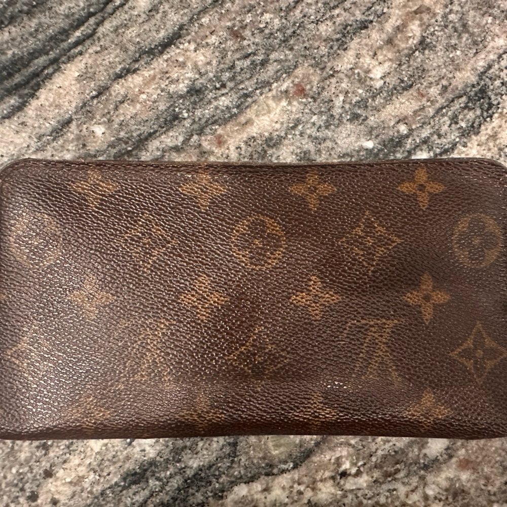 Authentic Louis Vuitton Monogram Zippy Wallet | Made In France | 2010 | Vintage